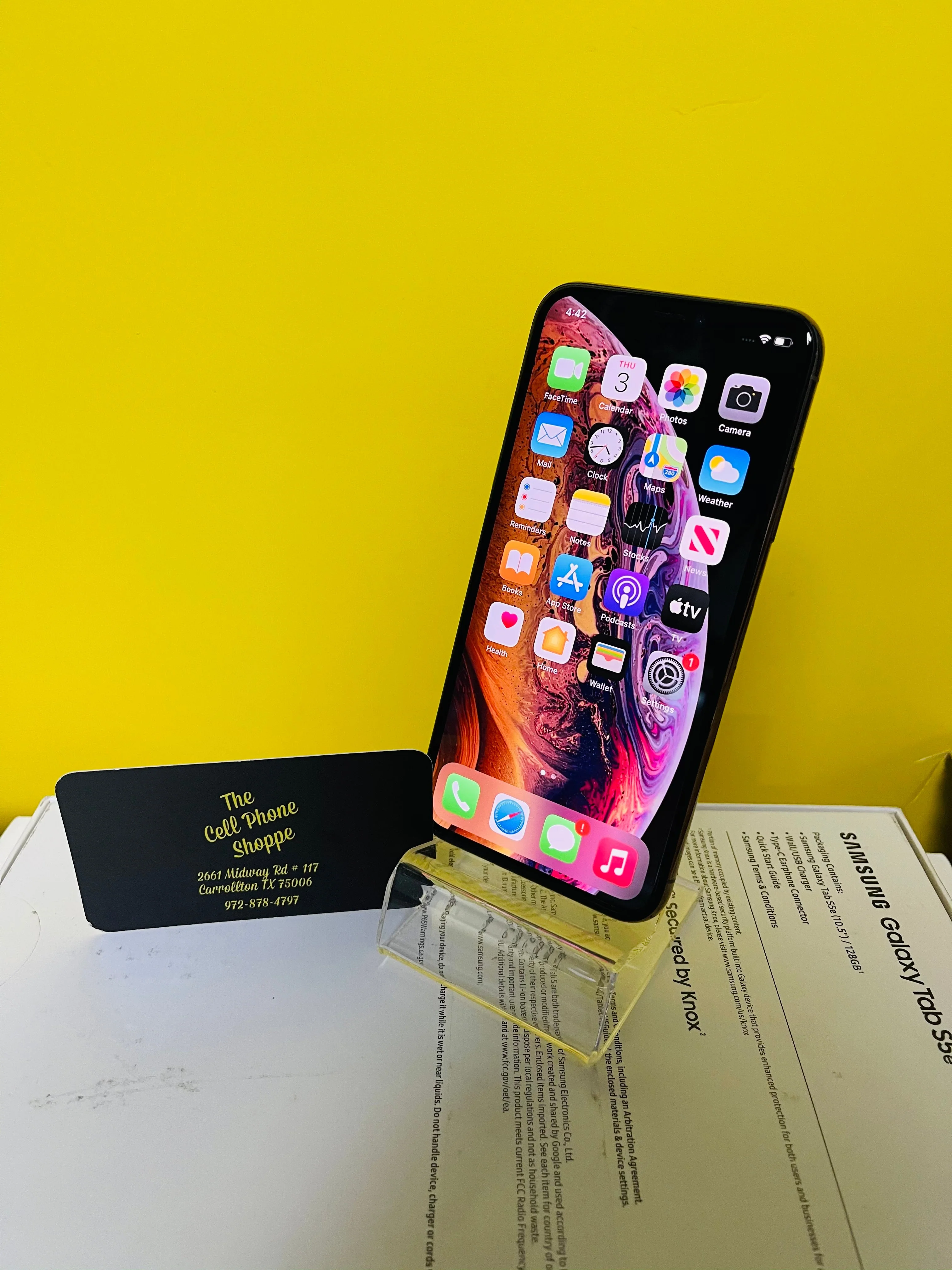 iPhone XS GOLD 64gb Att Tmobile Metro Cricket (Financing available for $50 down) - Image 2